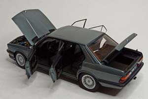 BMW E28 M5 DARK GREY 1987 AUTOART 1:18 (ОЧЕНЬ РЕДКАЯ МОДЕЛЬ!) — фото 4
