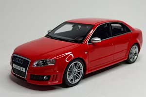 AUDI RS4 (B7) 4,2 RED 2005 OTTOMOBILE 1:18