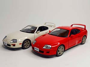 TOYOTA SUPRA MK4 1993 RED 1:18 SOLIDO — фото 9
