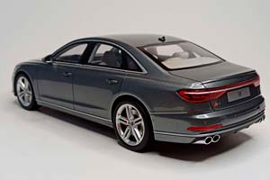 AUDI S8 GT SPIRIT 1:18 — фото 3