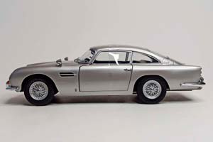 ASTON MARTIN DB5 RHD 1964 SOLIDO 1:18 — фото 3