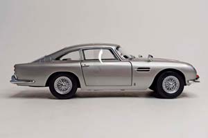 ASTON MARTIN DB5 RHD 1964 SOLIDO 1:18 — фото 5