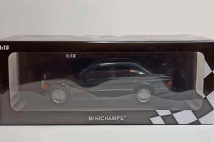 MERCEDES 190E 2,5-16 EVO 1 (W201) 1:18 — фото 10