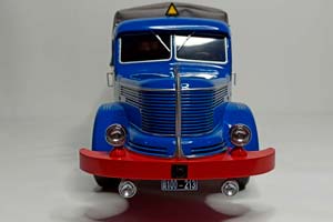 KRUPP TITAN SWL 80 TRUCK ГРУЗОВИК 1:18 ROAD KING — фото 7