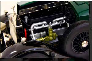 ROLLS-ROYCE FHANTOM I KYOSHO 1:18 GREEN — фото 5