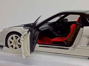 HONDA NSX-R (NA2) - 2019 AUTOART 1:18 — фото 2