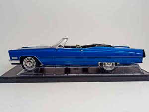 CADILLAC DE VILLE CABRIO 1967 KK SCALE 1:18 — фото 3