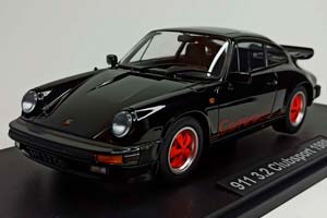 PORSCHE 911 CARRERA 3.2 1989 KK SCALE 1:18