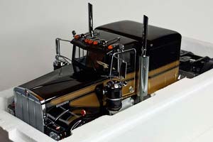 KENWORTH W900 TRUCK 1:18 ROAD KINGS — фото 5