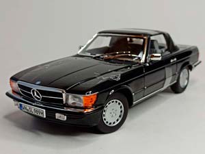 MERCEDES 300 SL (R107) BLACK PEARL 1:18 NOREV