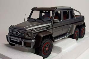 MERCEDES G63 6X6 PLATINUM MAGNO AUTOART 1:18