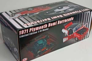 PLYMOUTH HEMI BARRACUDA 1971 ACME/GMP 1:18 — фото 9
