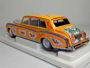 ROLLS-ROYCE PHANTOM V 1964 MPV 1:18 — фото 3