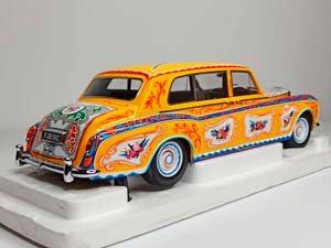 ROLLS-ROYCE PHANTOM V 1964 MPV 1:18 — фото 6
