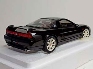 HONDA NSX-R (NA2) -2019 AUTOART 1:18 — фото 5