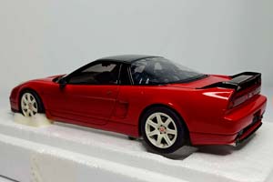 HONDA NSX-R (NA2) -2019 RED 1:18 AUTOART — фото 3