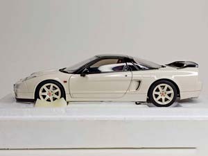 HONDA NSX-R (NA2) -2019 AUTOART 1:18 — фото 8