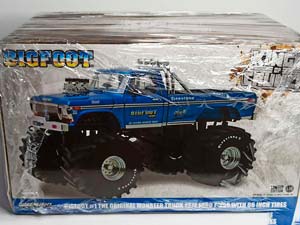 FORD F-150 MONSTER TRUCK 1974, 66 TIRES 1:18 — фото 8
