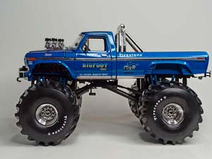 FORD F-150 MONSTER TRUCK 1974, 66 TIRES 1:18 — фото 4