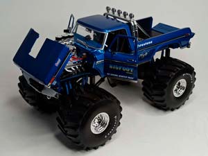 FORD F-150 MONSTER TRUCK 1974, 66 TIRES 1:18 — фото 2