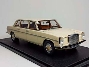 MERCEDES W114 W115 LONG 1970 WHITE 1:18 — фото 7