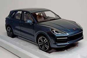 PORSCHE CAYENNE TURBO S 2017 MINICHAMPS 1:18 — фото 7