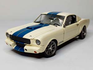 SHELBY GT350R MUSTANG STREET FIGHTER 1967 1:18