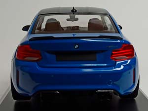 BMW M2 CS 2020 (F87) MINICHAMPS 1:18 — фото 4