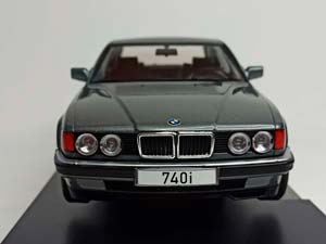 BMW 740I (E32) 7 SERIES 1:18 MCG — фото 7