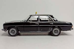 MERCEDES 200 TAXI W114/W115 1968 NOREV 1:18 — фото 4