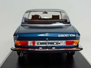 BMW 2800 CS 1968 MINICHAMPS 1:18 — фото 3