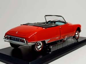 CITROEN DS 19 CONVERTIBLE 1961 NOREV 1:18 — фото 6
