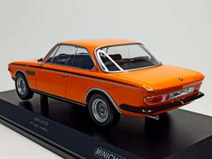 BMW 3,0 CSL 1971 MINICHAMPS 1:18 — фото 3