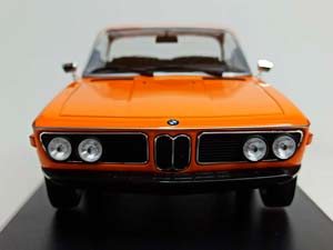 BMW 3,0 CSL 1971 MINICHAMPS 1:18 — фото 8