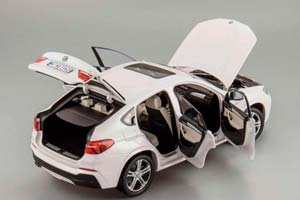 BMW X4 (F26) MINERAL WHITE 1:18 — фото 3