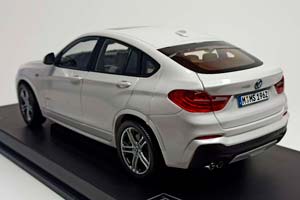 BMW X4 (F26) MINERAL WHITE 1:18 — фото 5
