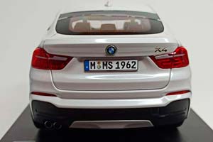 BMW X4 (F26) MINERAL WHITE 1:18 — фото 6