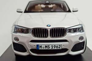 BMW X4 (F26) MINERAL WHITE 1:18 — фото 9