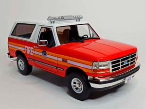 FORD BRONCO NEW YORK FIRE DEPARTMENT 1:18 — фото 8
