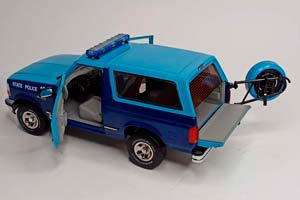 FORD BRONCO MASSACHUSETTS POLICE 1:18 GREENLIGHT — фото 3