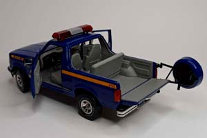 FORD BRONCO XLT NEW YORK POLICE 1:18 GREENLIGHT — фото 4