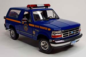 FORD BRONCO XLT NEW YORK POLICE 1:18 GREENLIGHT — фото 7