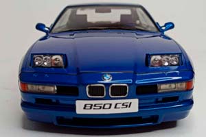 BMW 850CSI E31 BLUE SOLIDO 1:18 — фото 5