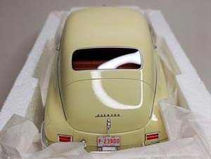 PACKARD DELUXE CLUB SEDAN 2-DOOR 1:18 BOS — фото 3
