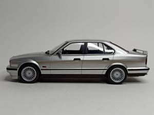 BMW ALPINA B10 4,8 (E34) SILVER 1:18 MCG — фото 4