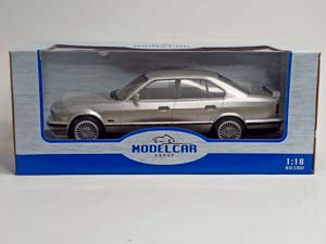 BMW ALPINA B10 4,8 (E34) SILVER 1:18 MCG — фото 9