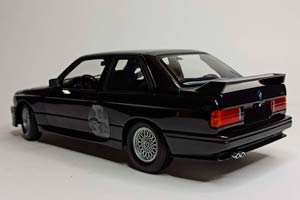 BMW M3 (E30) STREET BLACK 1987 MINICHAMPS 1:18 — фото 5