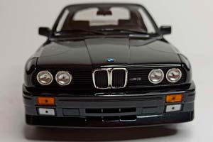 BMW M3 (E30) STREET BLACK 1987 MINICHAMPS 1:18 — фото 8