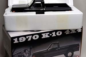 CHEVROLET K-10 4X4 1970 BLACK 1:18 ACME (GMP) — фото 9