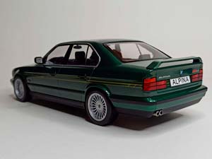 BMW ALPINA B10 4,6 (E34) GREEN 1:18 — фото 2